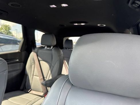 Used 2024 Buick Enclave Essence w/ Sport Touring Edition FWD image 8