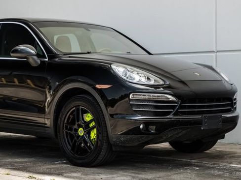 Used 2014 Porsche Cayenne S AWD/4WD image 54