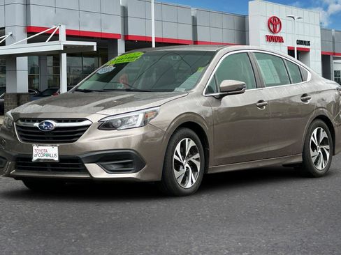 Used 2022 Subaru Legacy Premium image 8