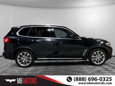 Used 2022 BMW X5 xDrive40i image 2