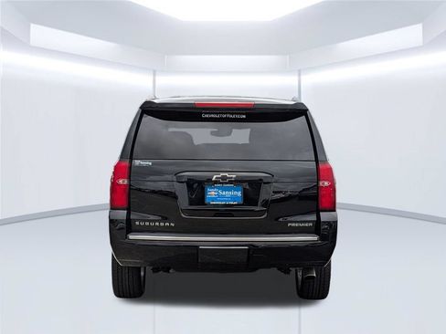 Used 2019 Chevrolet Suburban Premier w/ Premier Plus Edition AWD/4WD image 5