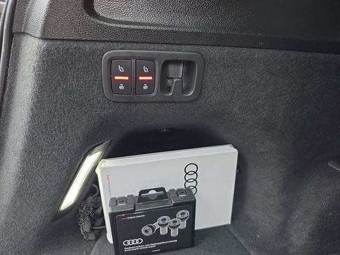 Used 2022 Audi Q7 2.0T Premium Plus w/ Premium Plus Package image 54