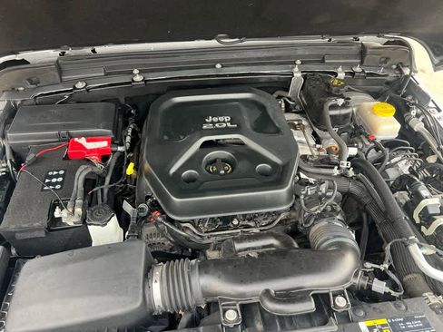 Used 2020 Jeep Wrangler Unlimited Sport S image 11