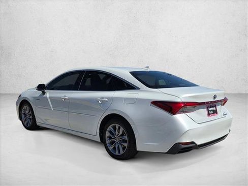 Used 2019 Toyota Avalon XLE w/ Protection Package FWD image 8