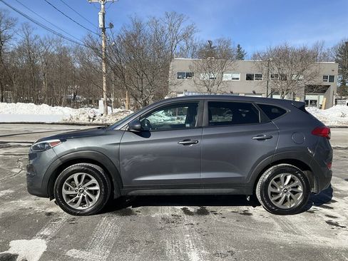 Used 2018 Hyundai Tucson SE image 8