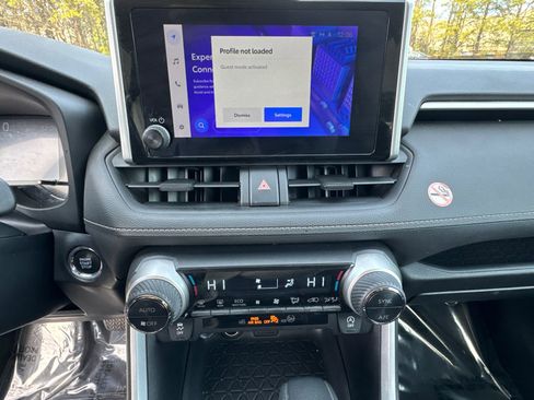 Used 2023 Toyota RAV4 XLE image 28