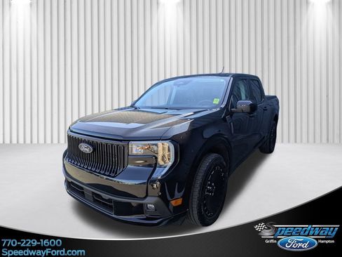 Certified 2025 Ford Maverick Lobo AWD/4WD image 1
