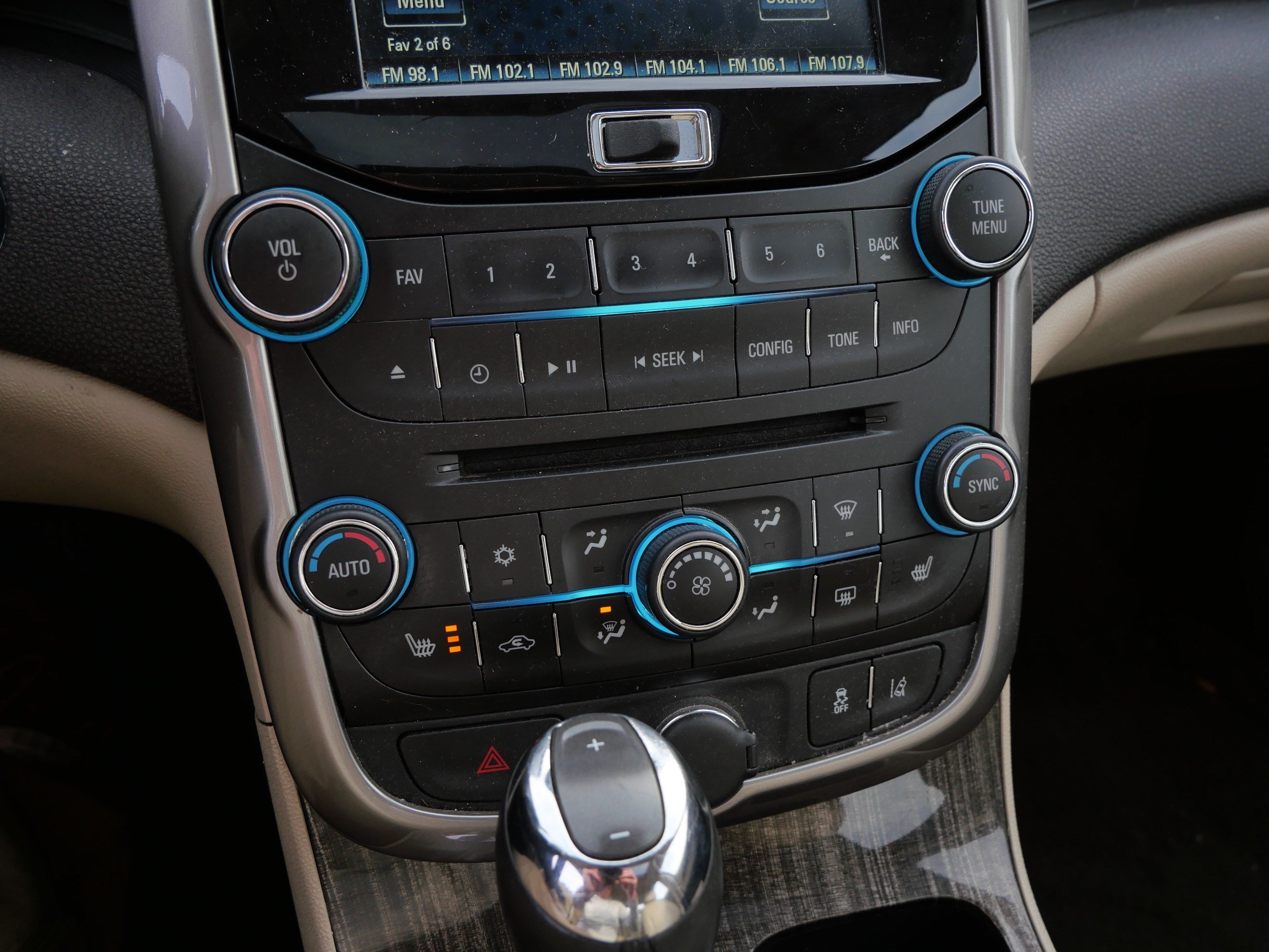 Used 2014 Chevrolet Malibu LTZ FWD image 30