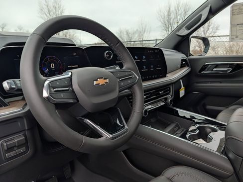 New 2026 Chevrolet Suburban High Country w/ Sun And Tow Package AWD/4WD image 37