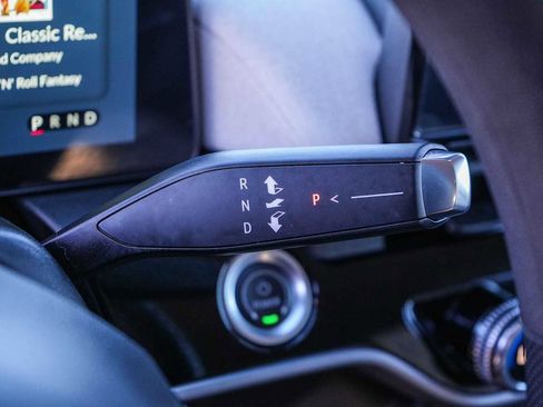 Certified 2024 Honda Prologue EX image 19