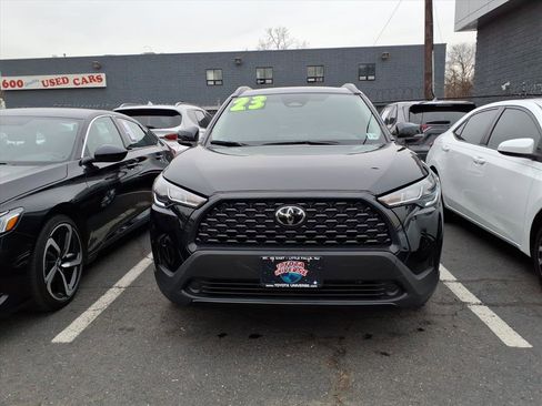 Certified 2023 Toyota Corolla Cross LE image 2
