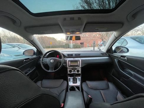 Used 2009 Volkswagen Passat Komfort image 25