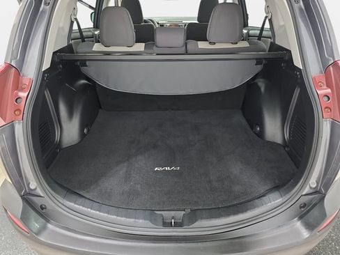 Used 2015 Toyota RAV4 XLE AWD/4WD image 32