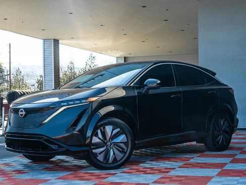 Certified 2023 Nissan Ariya FWD image 1