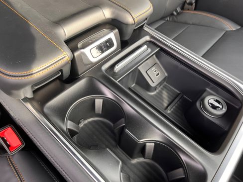 New 2025 Ford Expedition Tremor image 24