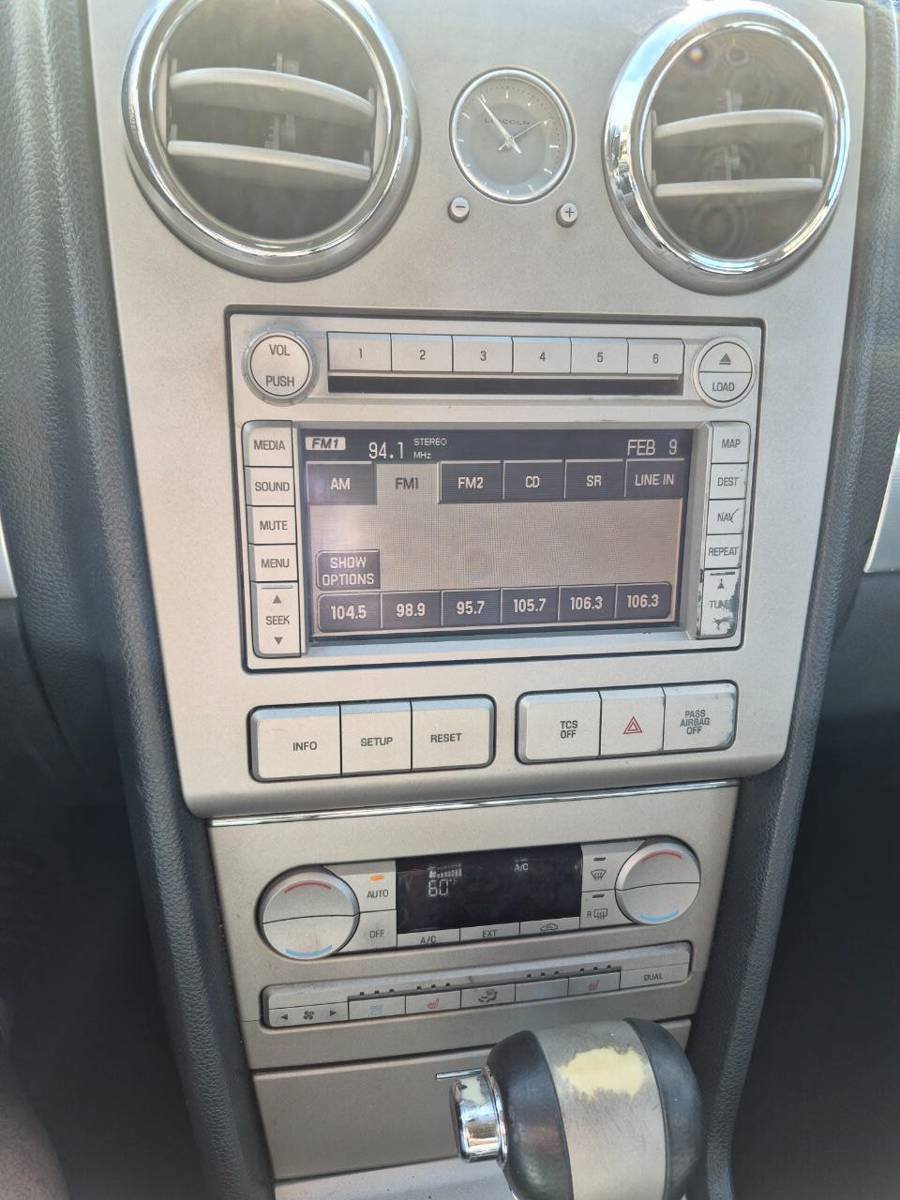 Used 2007 Lincoln MKZ AWD image 9