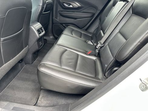 Used 2021 GMC Terrain SLT w/ Infotainment Package II FWD image 29