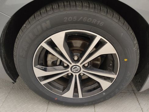 Used 2023 Nissan Sentra SV w/ All-Weather Package FWD image 31