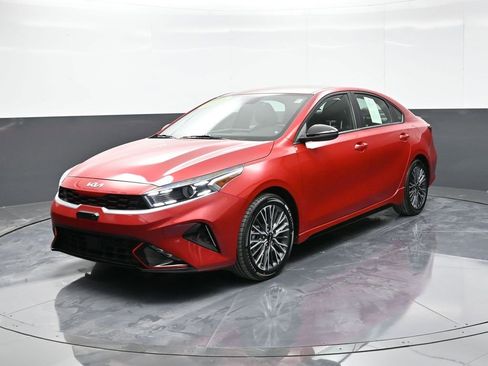 Certified 2024 Kia Forte GT-Line w/ GT-Line Premium Package image 4