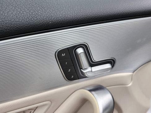 Used 2019 Mercedes-Benz A 220 4MATIC image 26