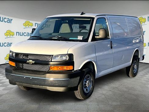 New 2025 Chevrolet Express 2500 w/ Driver Convenience Package image 4