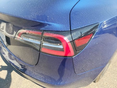 Used 2023 Tesla Model 3 Standard Range RWD image 14