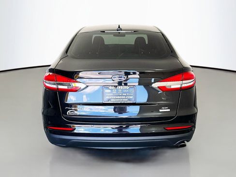 Used 2020 Ford Fusion SE FWD image 6