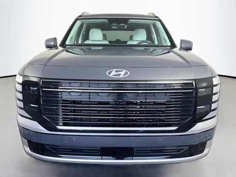 Used 2026 Hyundai Palisade Calligraphy FWD image 2
