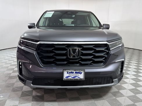 Used 2025 Honda Pilot EX-L image 6