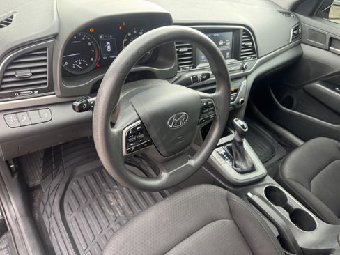 Used 2018 Hyundai Elantra SEL image 12