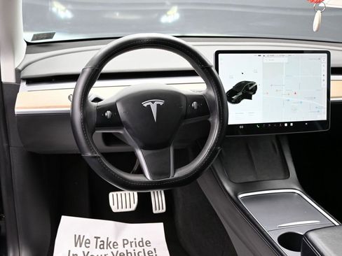 Used 2022 Tesla Model Y Performance image 35