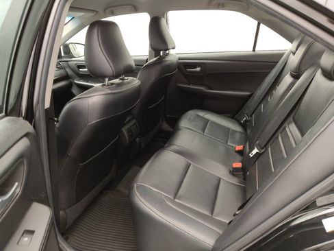 Used 2017 Toyota Camry XLE FWD image 18