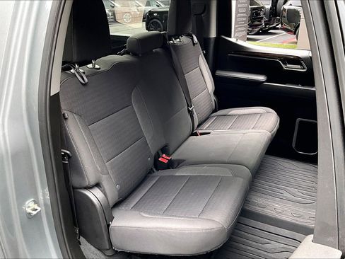 Used 2023 GMC Sierra 1500 SLE image 21