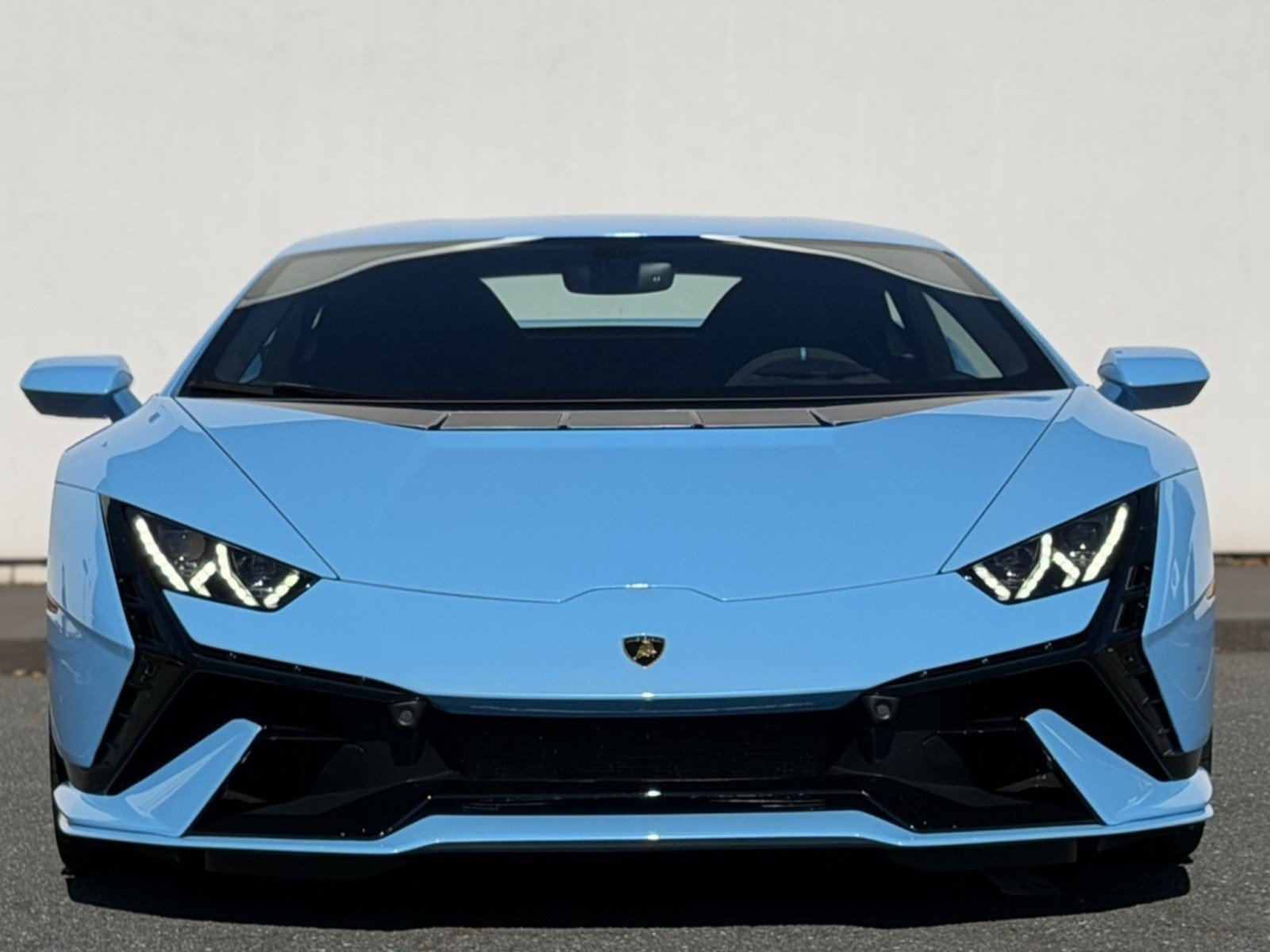 Used 2023 Lamborghini Huracan Tecnica RWD image 2