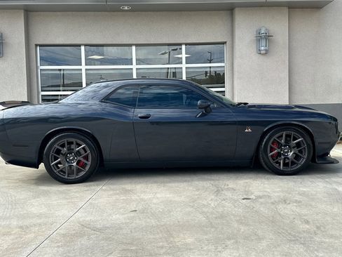 Used 2018 Dodge Challenger R/T Scat Pack w/ Leather Interior Group image 6