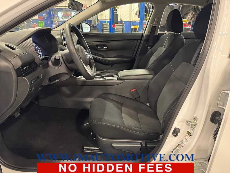 Used 2024 Nissan Sentra SV FWD image 12