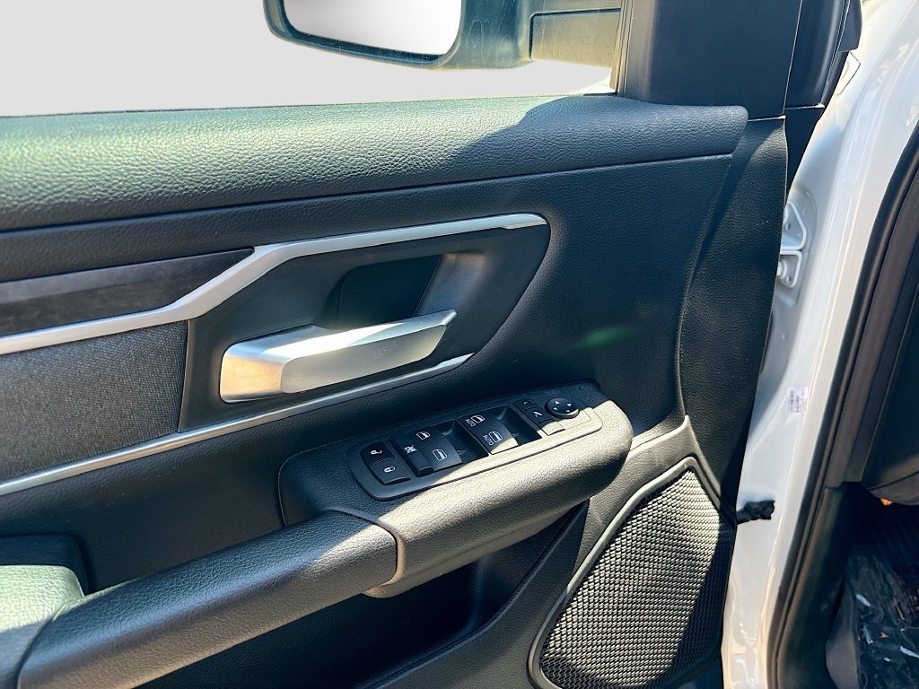 Used 2022 RAM 1500 Big Horn AWD/4WD image 17
