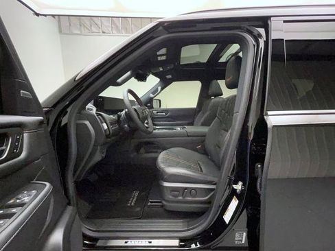 Certified 2025 Nissan Armada PRO-4X w/ Pro-4X Premium Package AWD/4WD image 10