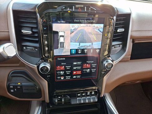 Used 2021 RAM 3500 Laramie image 21