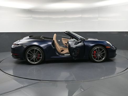 Certified 2022 Porsche 911 Carrera S RWD image 38