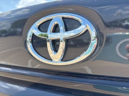 Used 2025 Toyota Corolla LE FWD image 9
