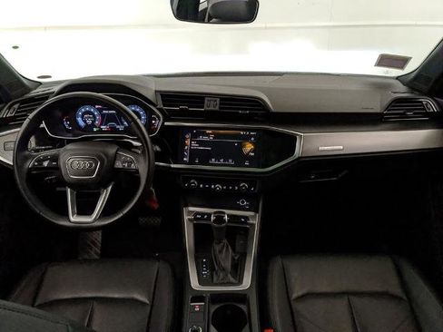 Used 2025 Audi Q3 2.0T Premium image 7