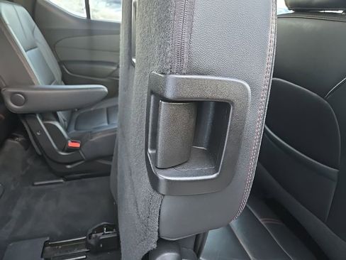 Used 2022 Chevrolet Traverse RS image 84