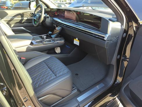 New 2026 Cadillac Escalade IQ Luxury 1 AWD/4WD image 39