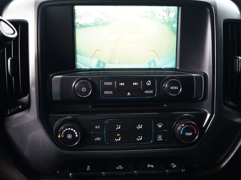 Used 2017 Chevrolet Silverado 1500 LT w/ LT Convenience Package image 15