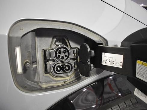 Certified 2024 Nissan Ariya AWD image 43