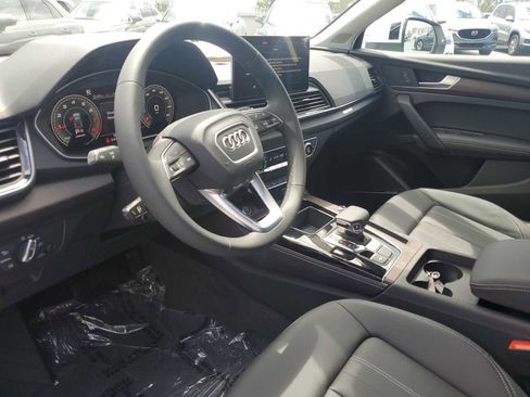 Used 2023 Audi Q5 2.0T Premium Plus AWD/4WD image 2