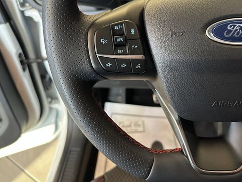 Used 2023 Ford Escape ST-Line Elite AWD/4WD image 11
