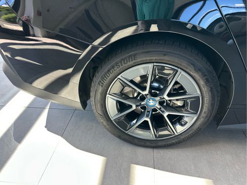 Used 2023 BMW i4 eDrive35 w/ Premium Package RWD image 21