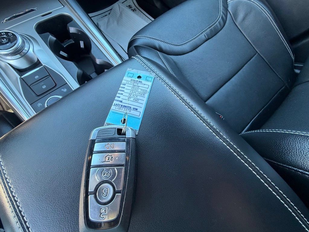 Used 2020 Ford Explorer ST w/ Premium Technology Package AWD/4WD image 24